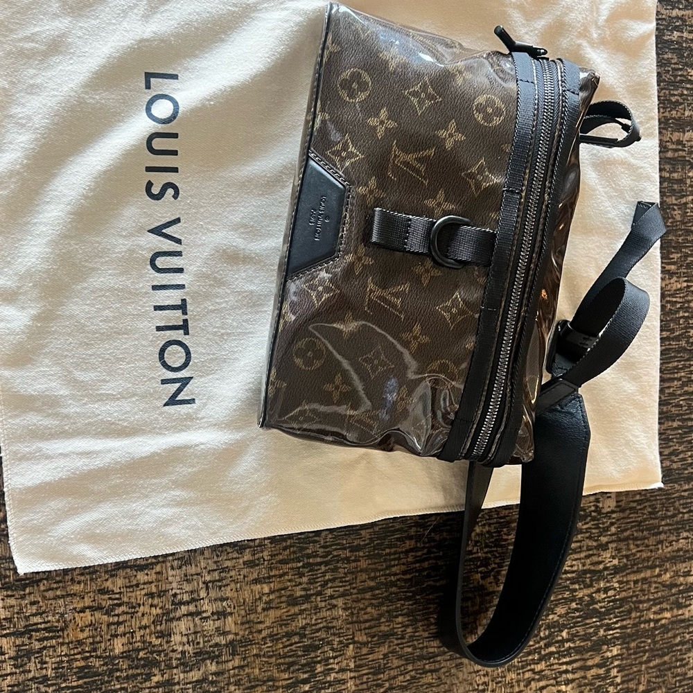 Louis Vuitton Messenger Bag Limited Edition Monogram Glaze Canvas PM